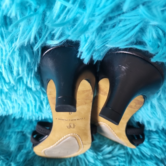 Donald j pliner sandals - Picture 4 of 7